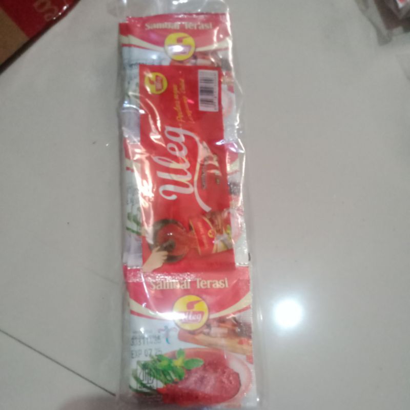 

Finna Sambal Terasi(1 renteng isi 10pcs)