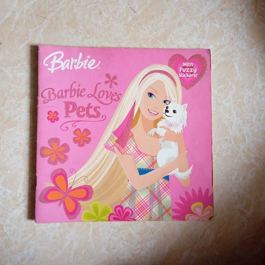 Buku anak membaca Barbie Minmie Gramedia