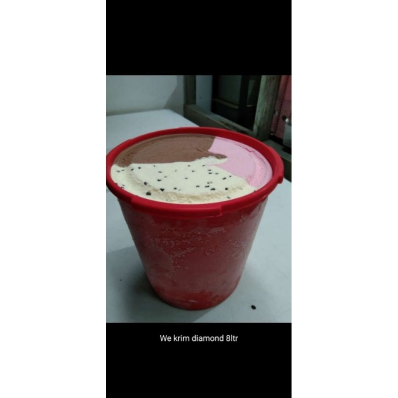 

Es cream diamond 8 liter mix rasa coklat stroberi dan vanilla chocochip