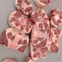 

Buntut sapi lokal Oxtail 1kg Center cut