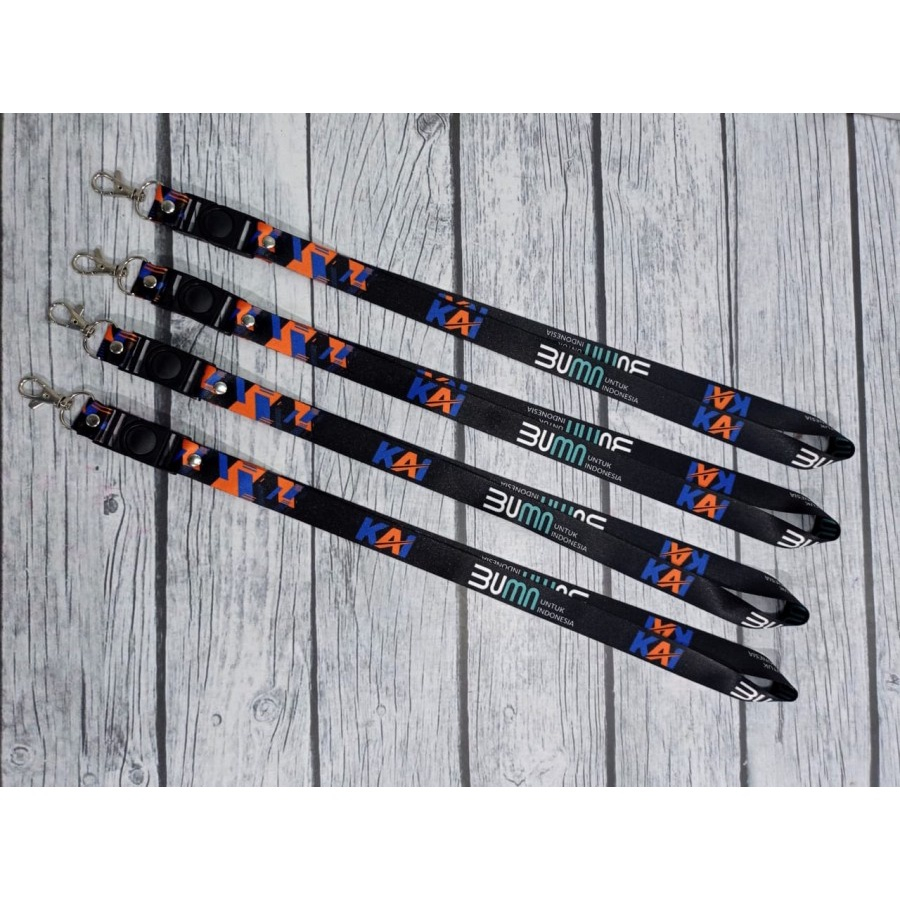 

Lanyard KAI KERETA API BUMN LOGO BARU / LANYARD BUMN KAI 2 Sisi Custom Printing