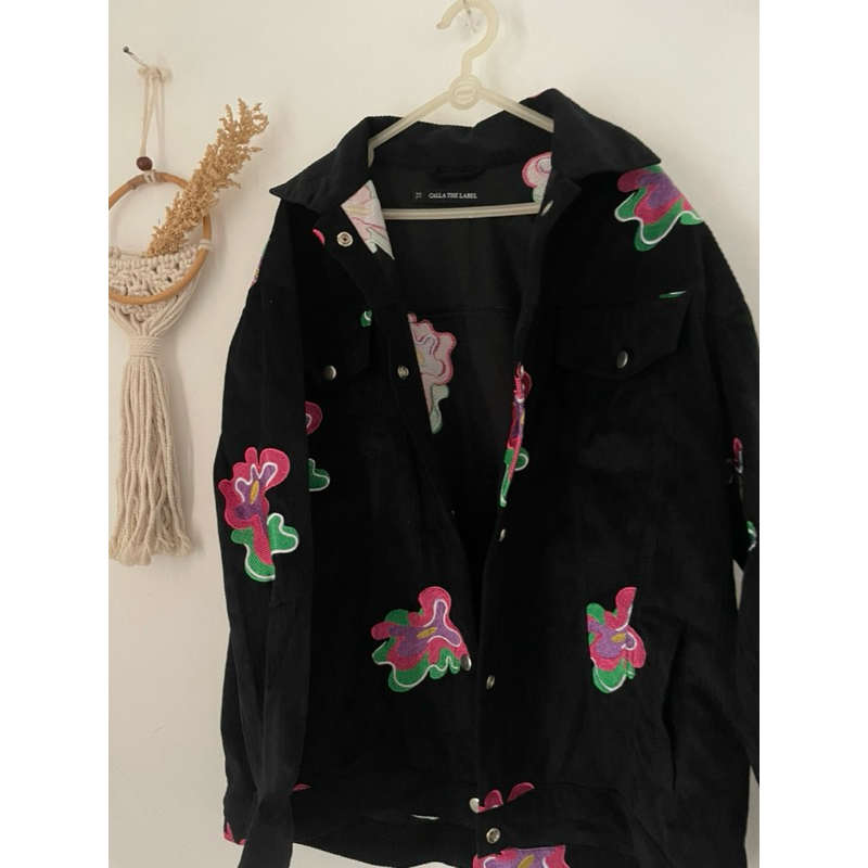 preloved jacket calla the label