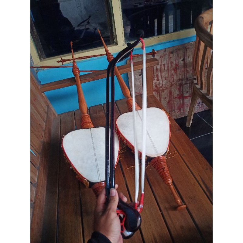 senggreng Rebab/ penggosok Rebab