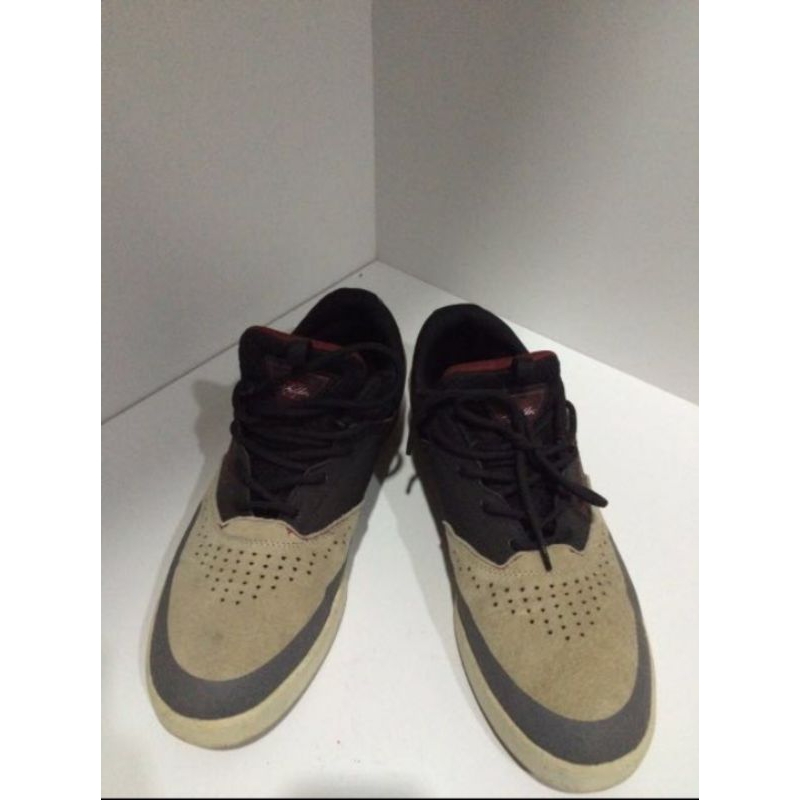 (Second) DC Shoes - Sepatu Pria