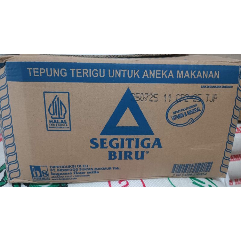 

tepung terigu segitiga ekonomi 1kotak 12kg