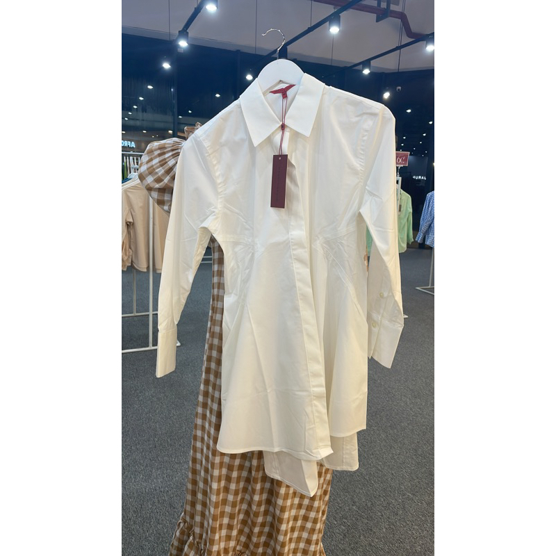 Kylie shirt benang jarum