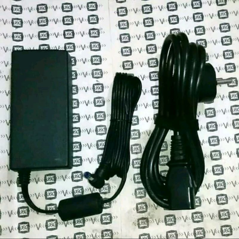 Adaptor efek gitar Boss GT-100