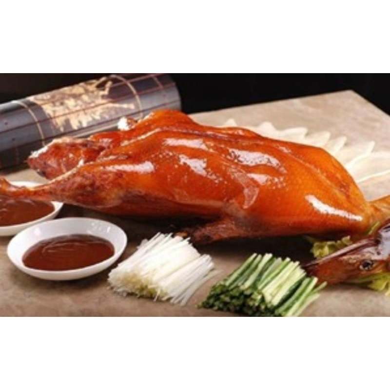 

1 Ekor bebek Peking panggang ,roasted duck