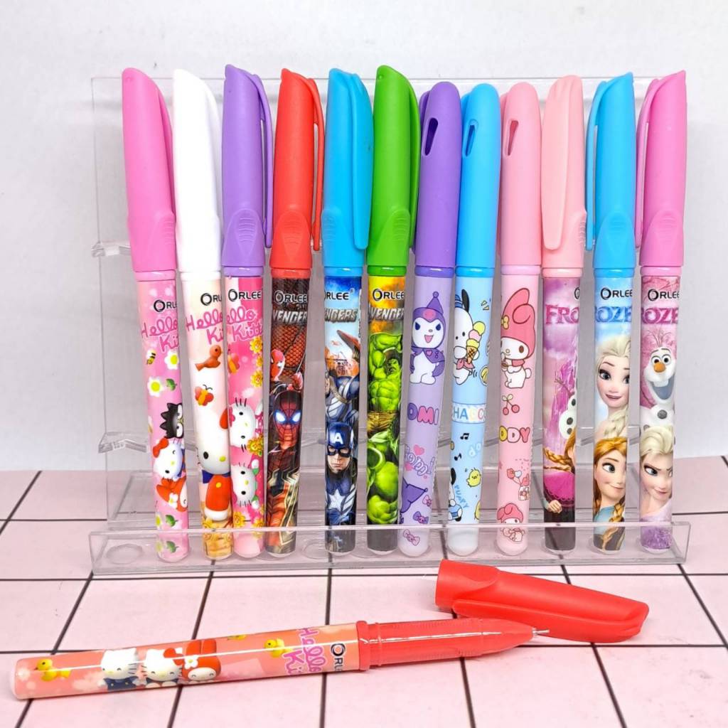 

(12 Pcs) Bolpen Gel 0,5 mm Motif Sanrio (Kuromi Melody Hello Kitty Pochacco), Frozen, Avengers Marvel