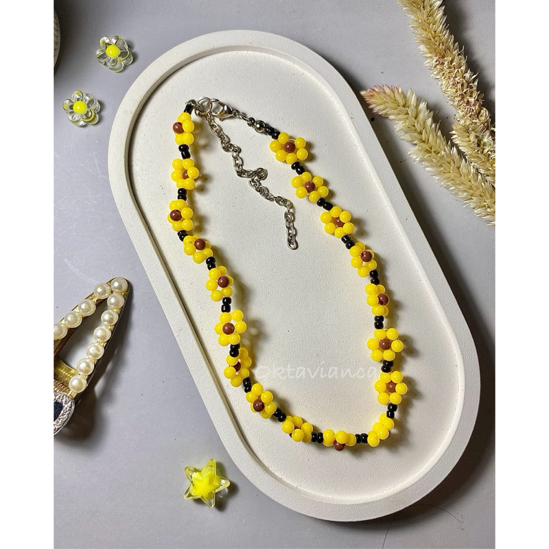 SUNFLOWERS  / NECKLACE / KALUNG KOREA / KALUNG WANITA / KALUNG AESTHETIC / KALUNG LUCU / KALUNG BOHE