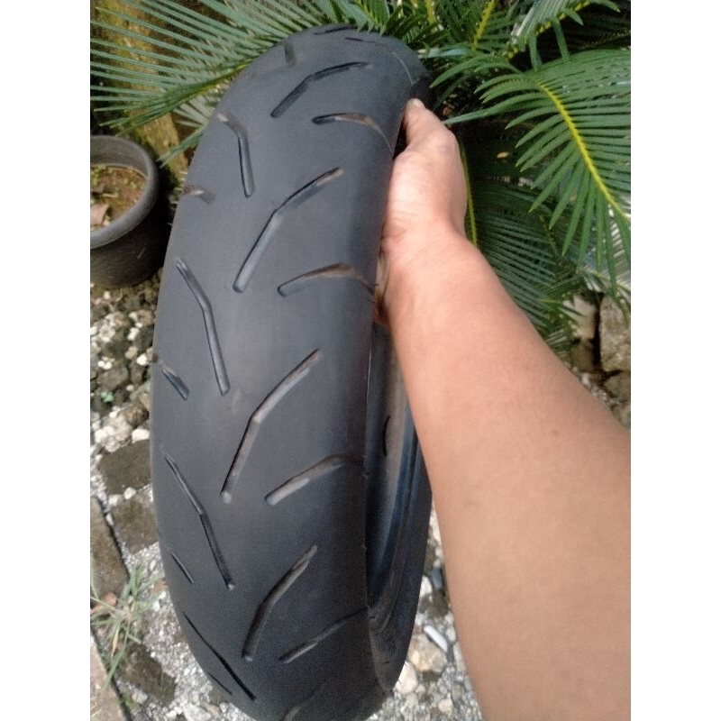 Ban Depan Motor Aerox Pcx Vario ukuran 110/80-14 Tubless