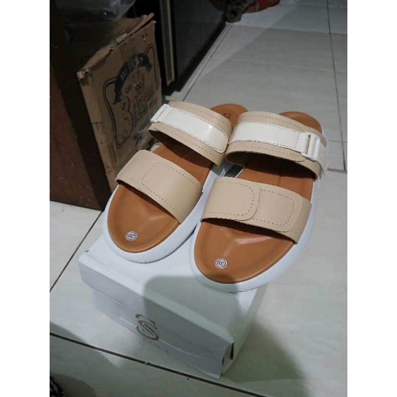 [NEW] Winda Sandals by SCELTA warna Latte Size 39 / Sepatu Sandal Wanita / Sepatu Sandal Jalan