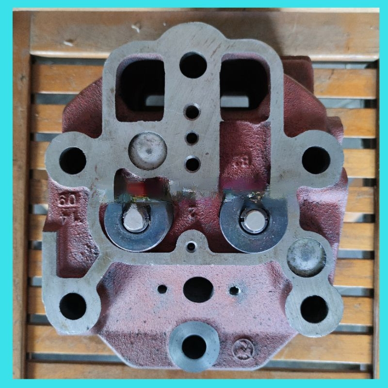 Cylinder Head Only Diesel Dongfeng S 1130 / S 1135