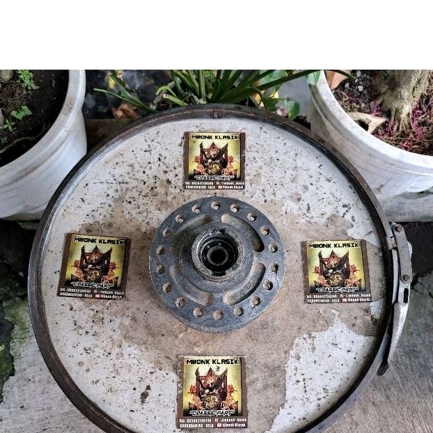 tromol depan suzuki gt100 gt125 gt185 ORIGINAL tromol depan gt100 tromol depan gt125 tromol depan gt