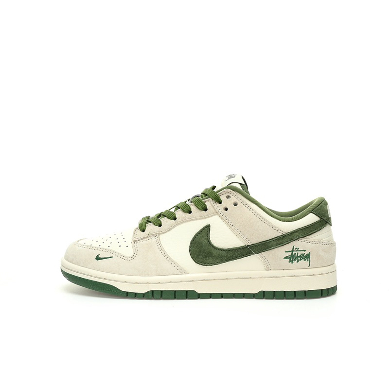 Stussy x NK By You SB Dunk Low Retro SP