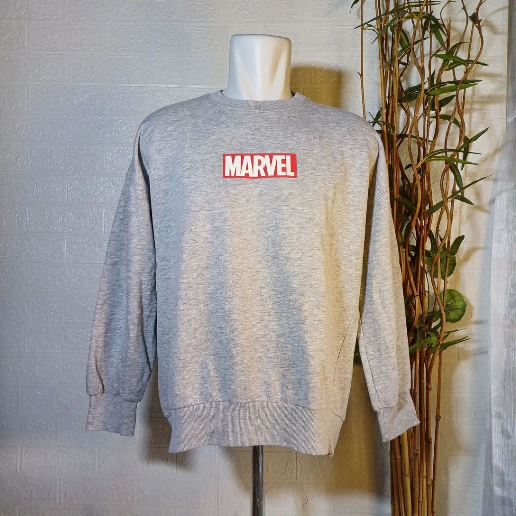 CREWNECK MARVEL LOGO BOX (SECOND BRANDED) SIZE L, CN008