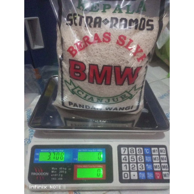 

Beras BMW Ukuran 3.5kg Atau Setara 5 Liter