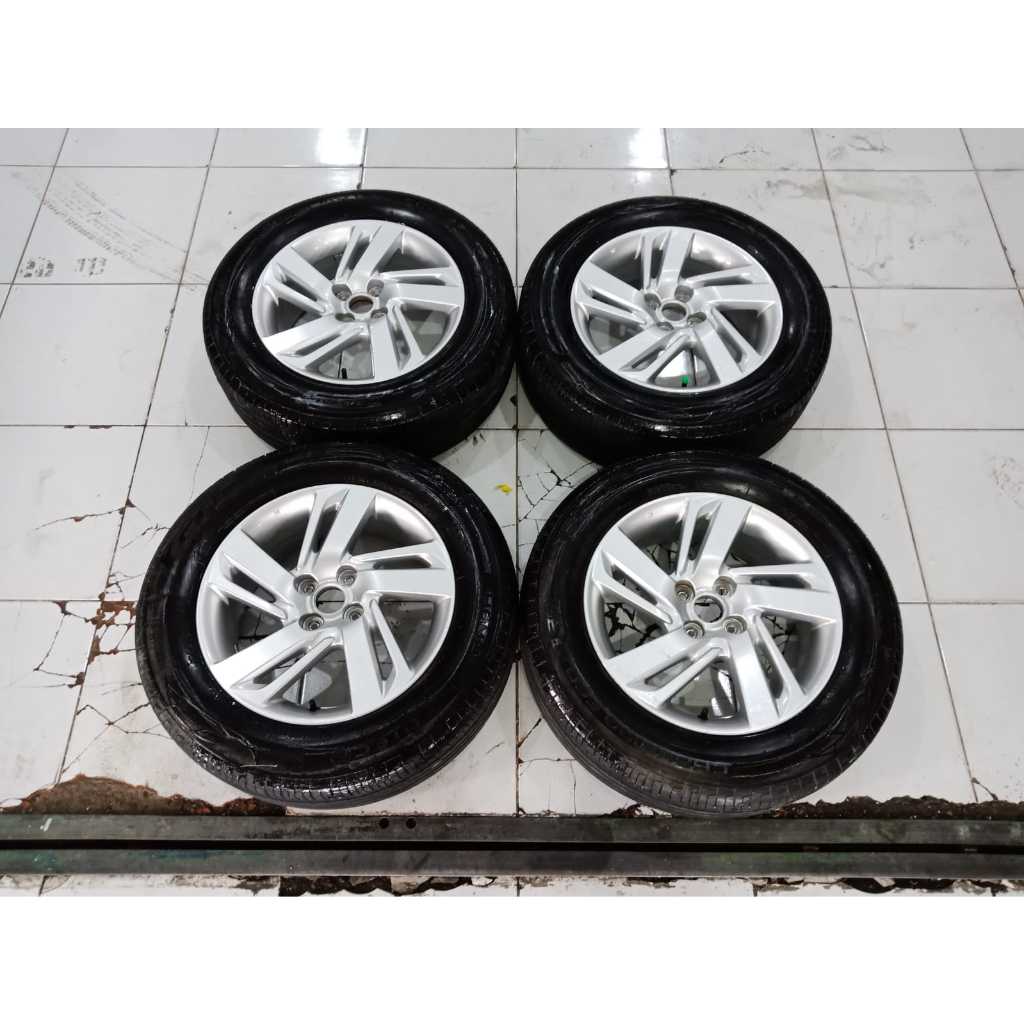 paketan velg ori copotan toyota raize ring 16 pcd 4x100 ban 205 65 r16