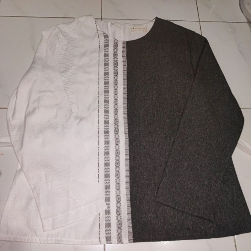 Baju Kerja/ Kemeja/ Blouse Wanita merk Elizabeth. Baru. belom pakai.