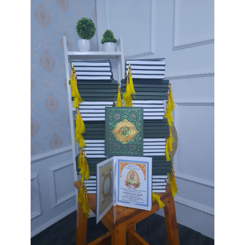 

Buku Yasin Hard Cover Motif Hijau Tua