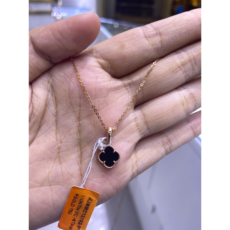 

kalung + liontin vc hitam pesanan