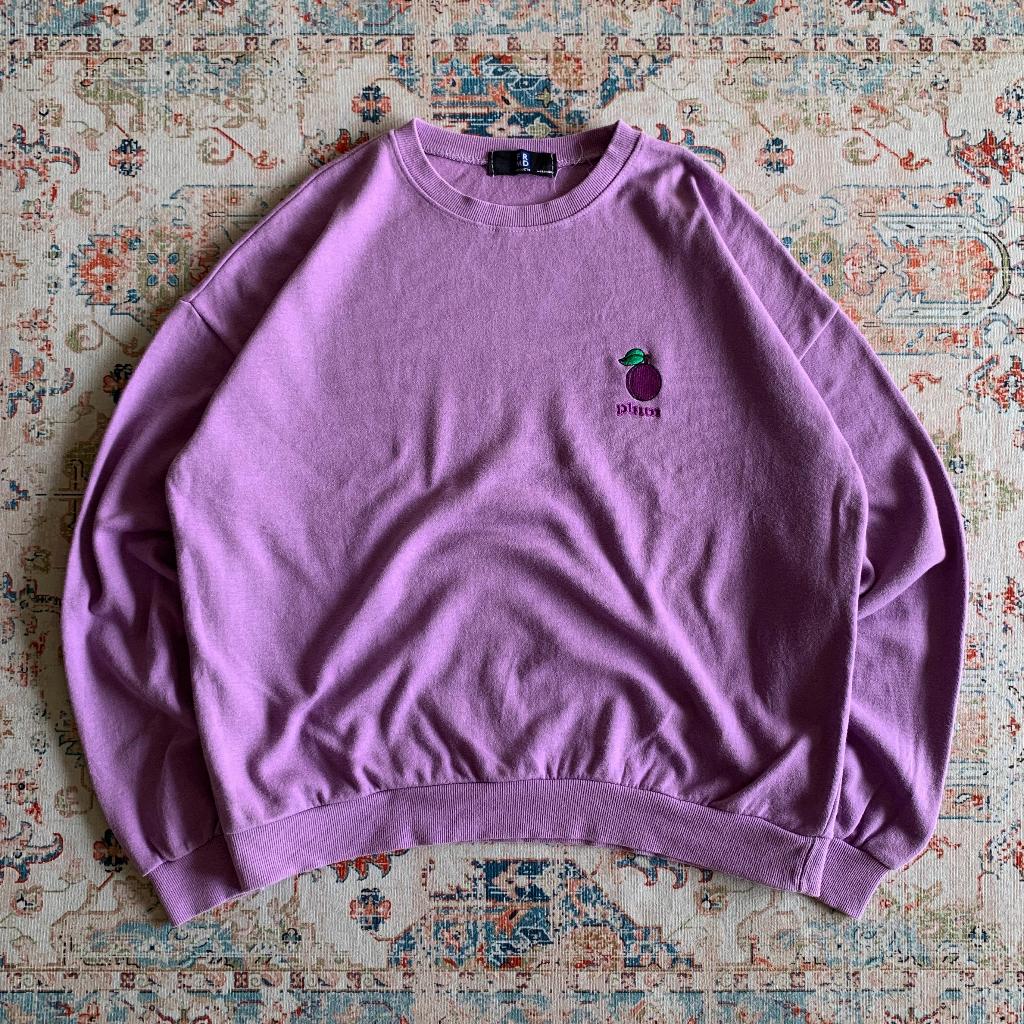 Crewneck by FRMD Product