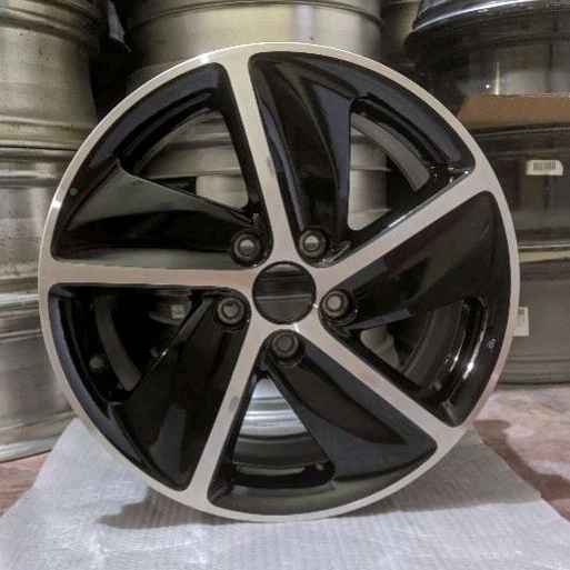 Velg Original/OEM HRV Prestige R17