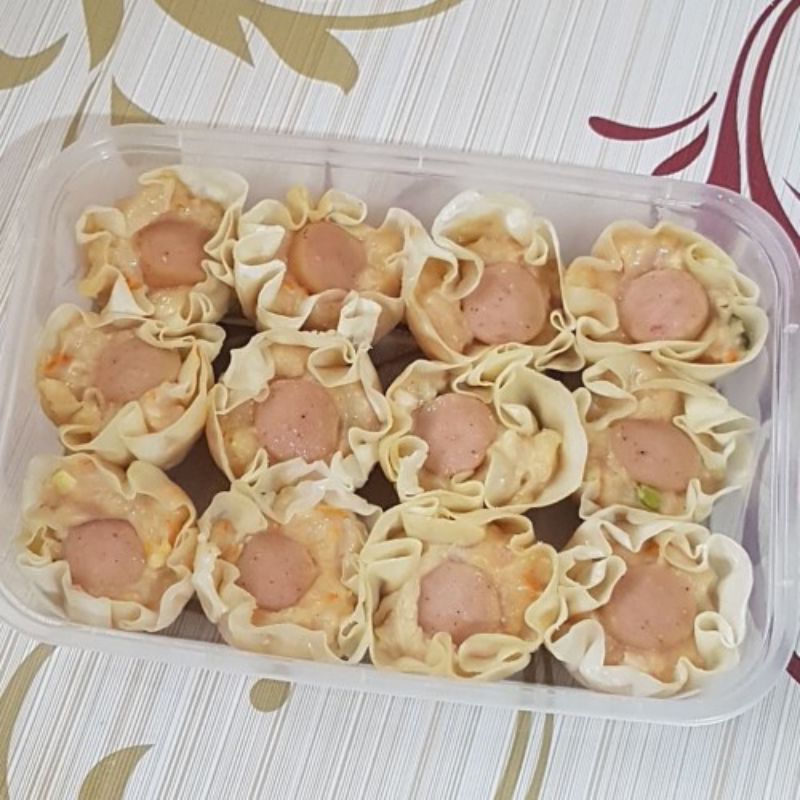 

Dimsum Sosis 1 pcs topping sosis halal