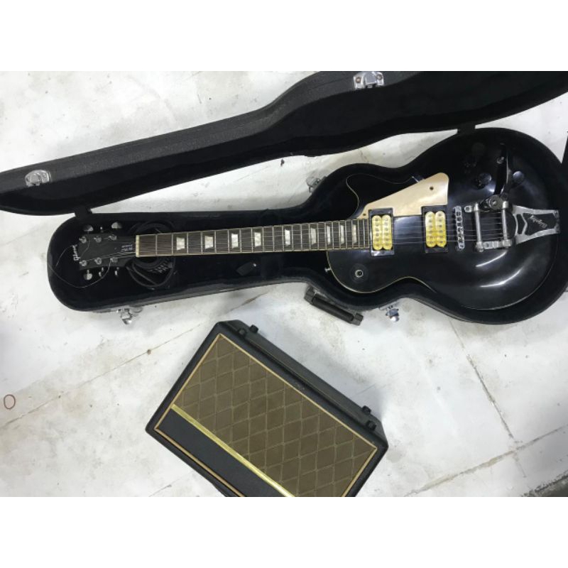 Gibson dan Ampli Vox