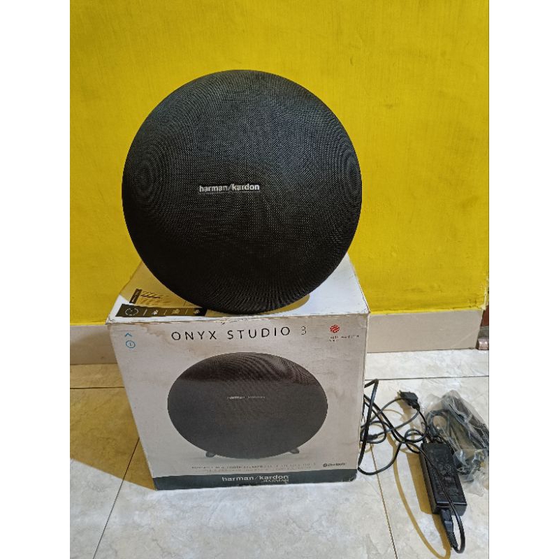Harman Kardon Onyx 3 second fullset