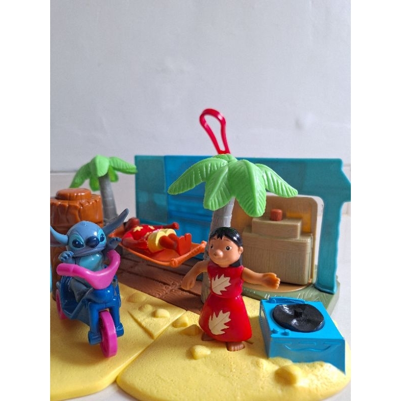 Mainan mcd set lilo and stitch