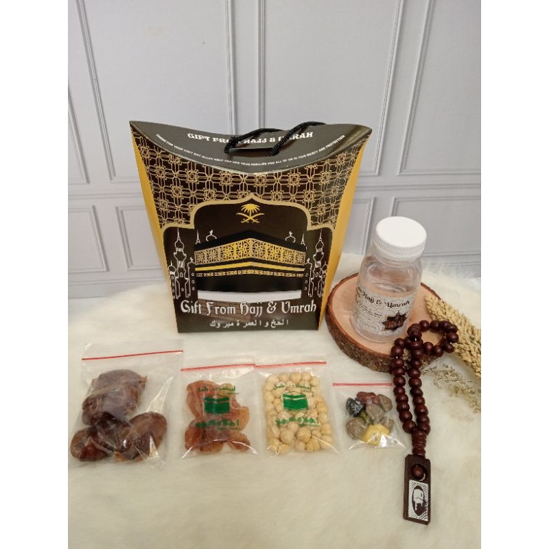 

Paket Oleh-Oleh Haji dan Umroh / Hampers Makanan