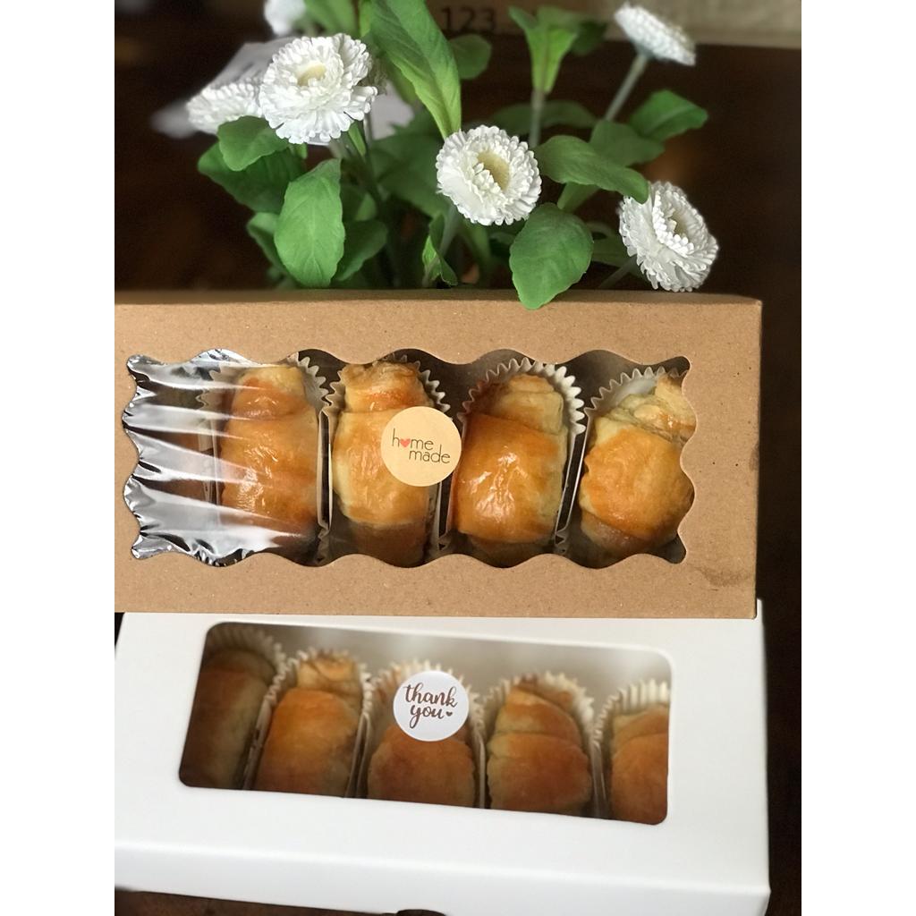 

PREMIUM HOME MADE croissant isi keju 15pcs