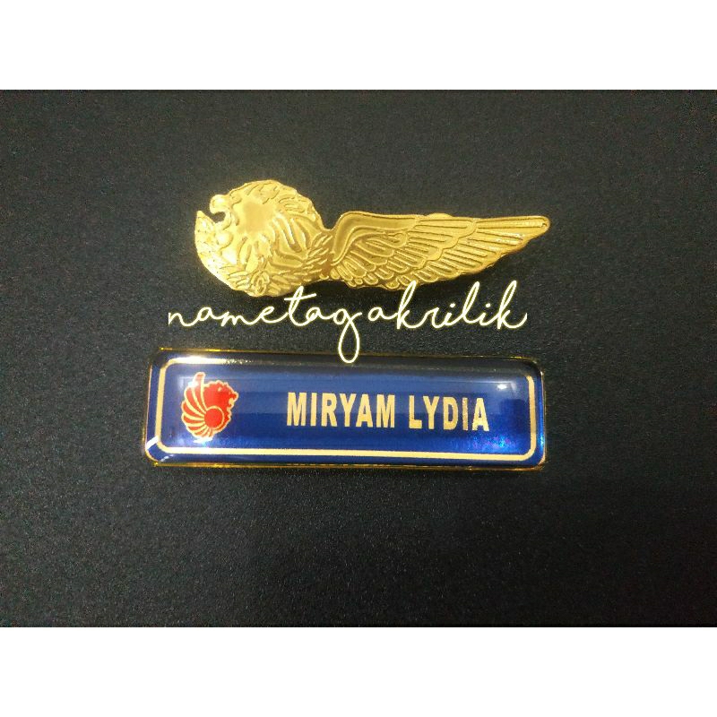 

Nametag Lion Air Magnet dan Pin Lion Air