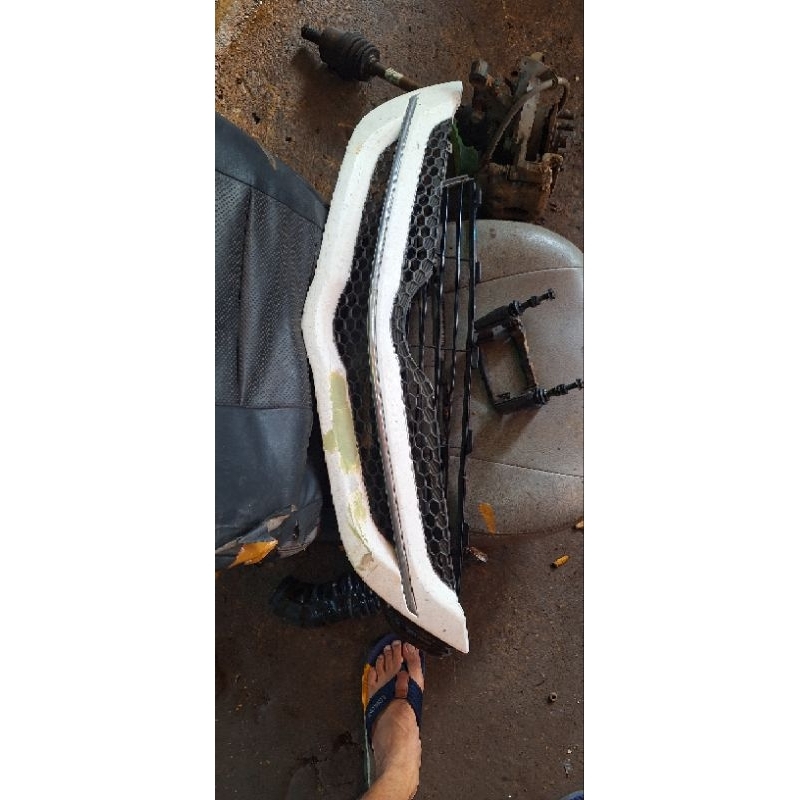 grill atas vios gen 2 setndar,