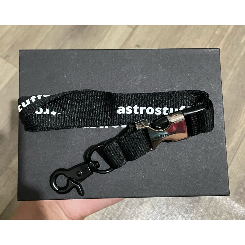 

[READY] STRAP CARDHOLDER ASTROSTUFFS