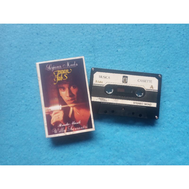 Kaset Pita Iwan Fals - Sarjana Muda