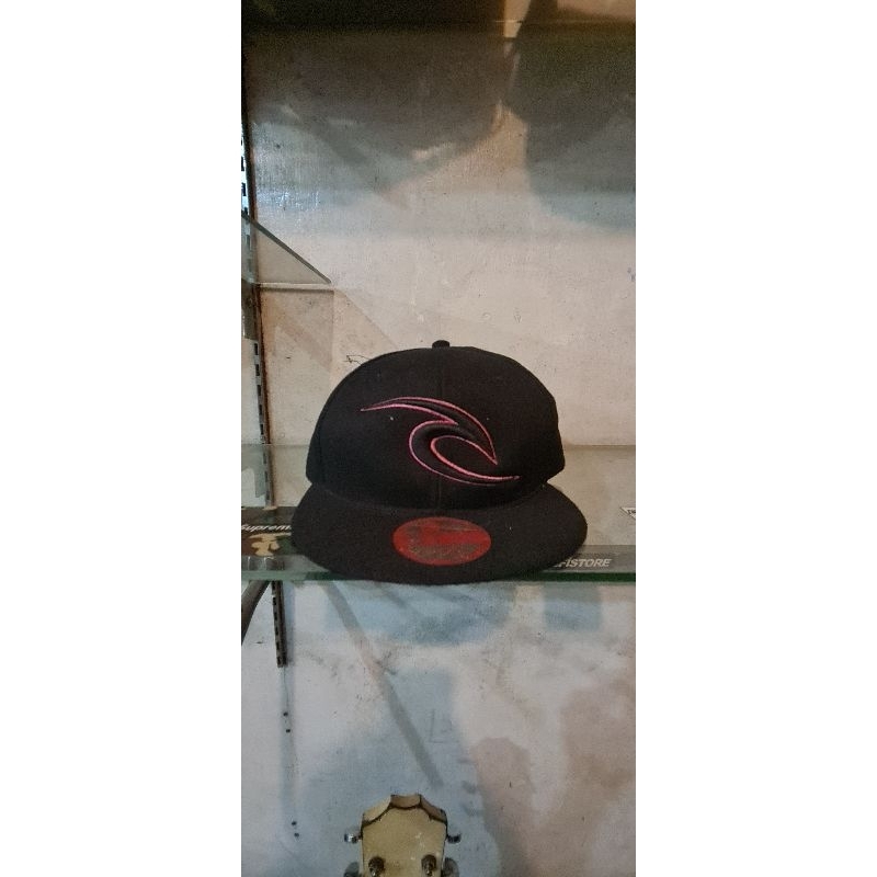 Topi Snapback Ripcurl Era font