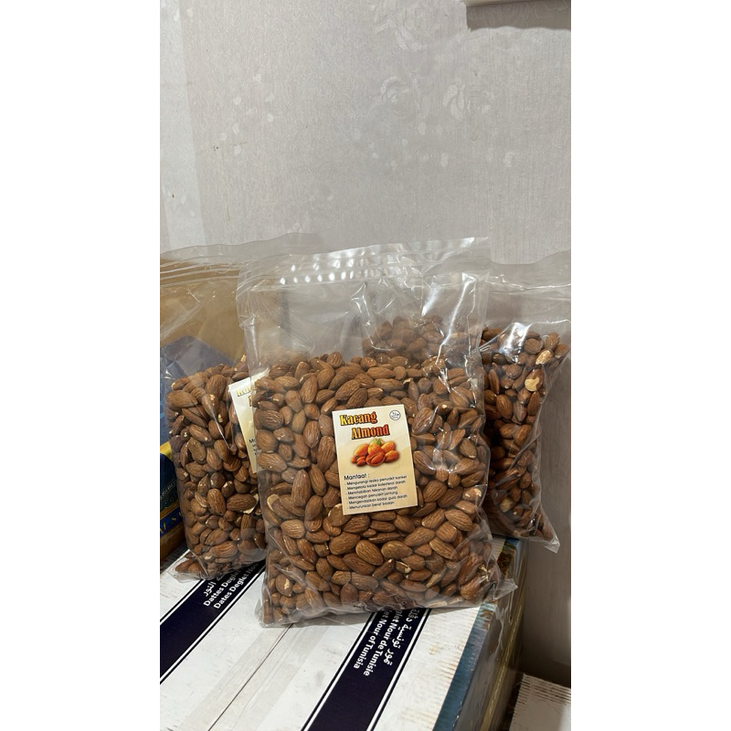 Kacang Almond 1 Kg