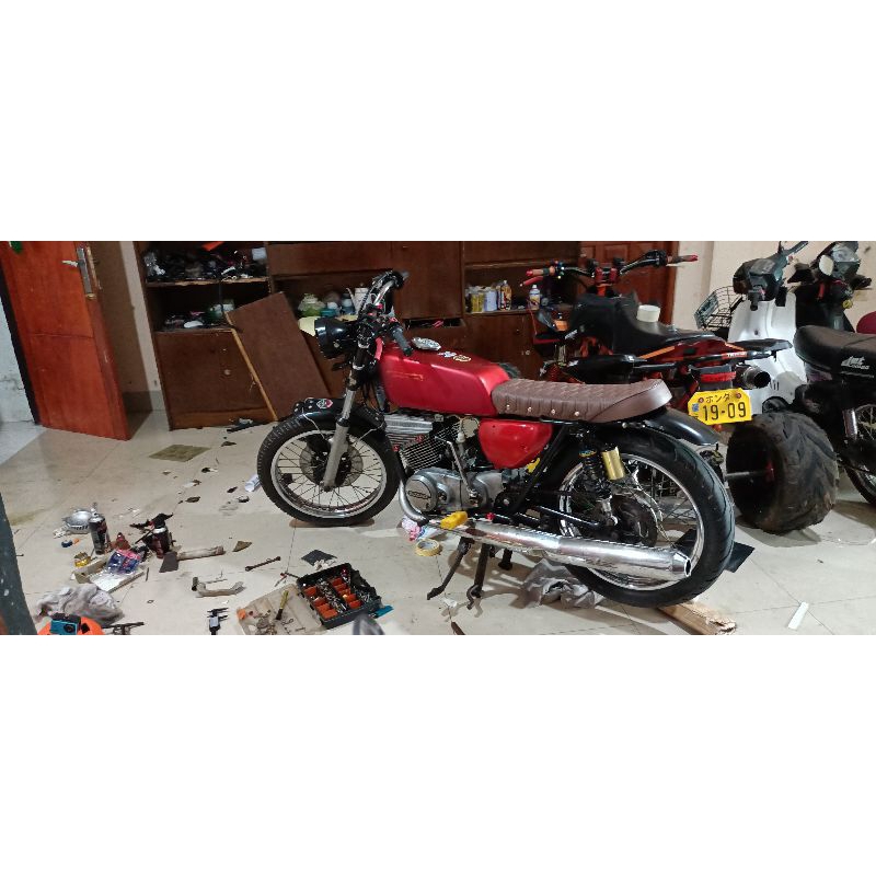 Suzuki gt 250