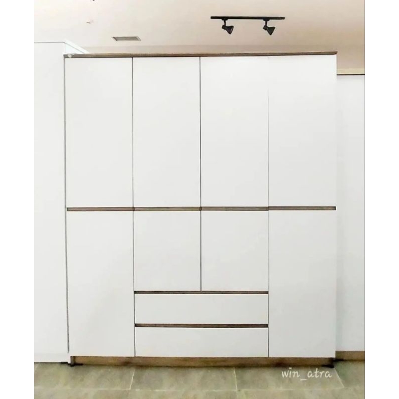 LEMARI PAKAIAN 4 PINTU