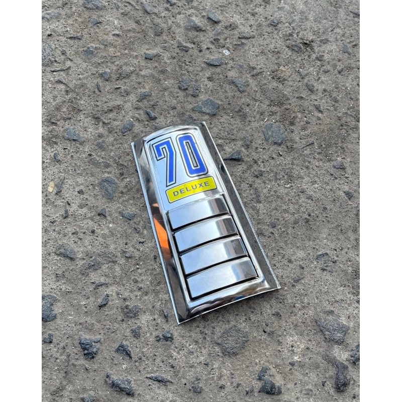 logo panel depan Honda c70 logo emblem panel depan Honda c70