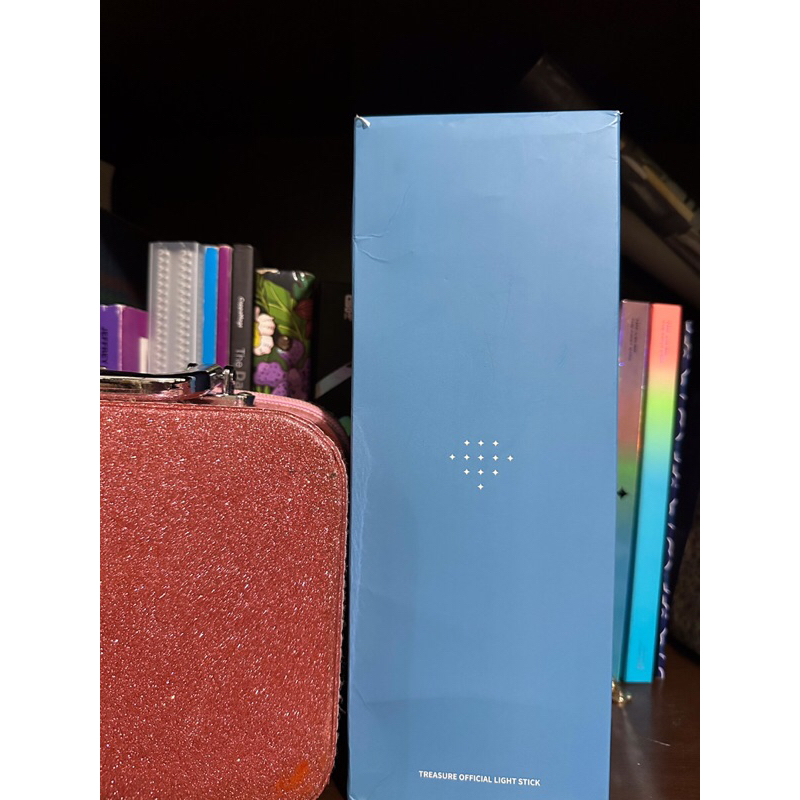 preloved lightstick treasure and pob asahi weverse ganteng