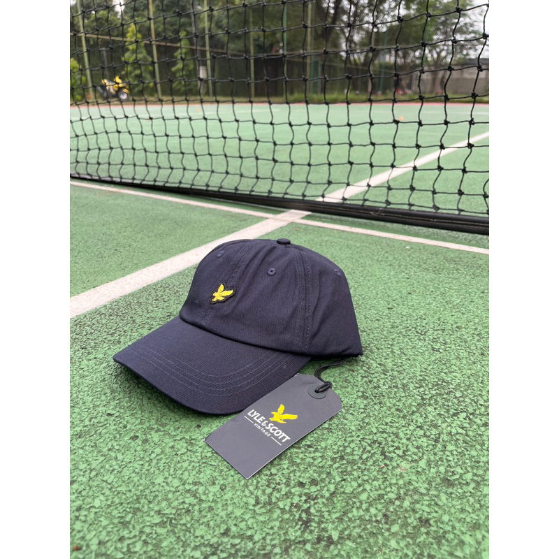 Caps Lyle & Scott