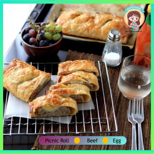 

Picnic Roll/Puff Pastry with Beef Teriaki combine Egg