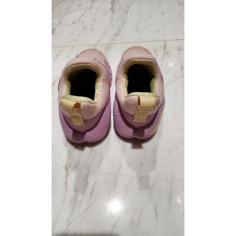 Sepatu anak ADIDAS ORIGINAL 100% preloved/sepatu anak pink/sepatu olahraga/sepatu sekolah