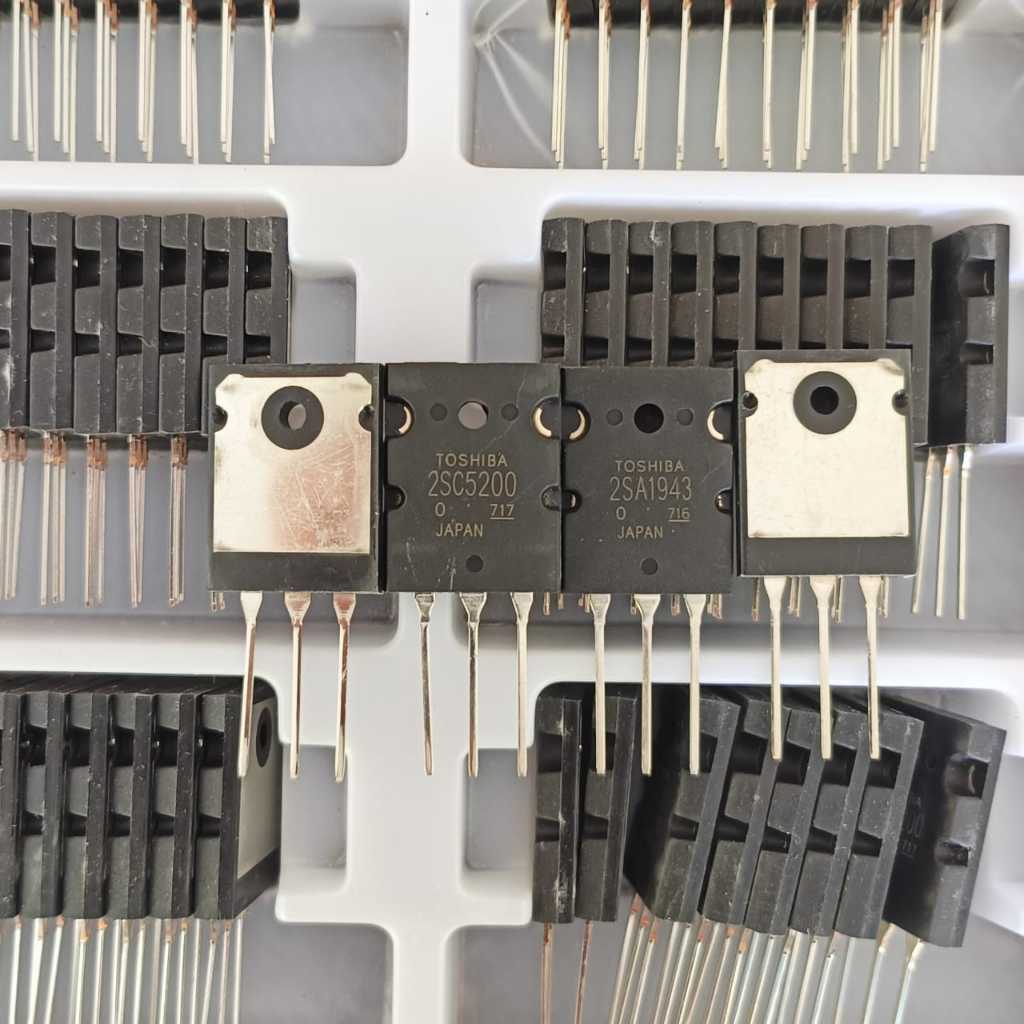 Transistor Final Toshiba 2SA1943 - 2SC5200 / 1943 - 5200 lot 716 / 717 JAPAN Berkualitas