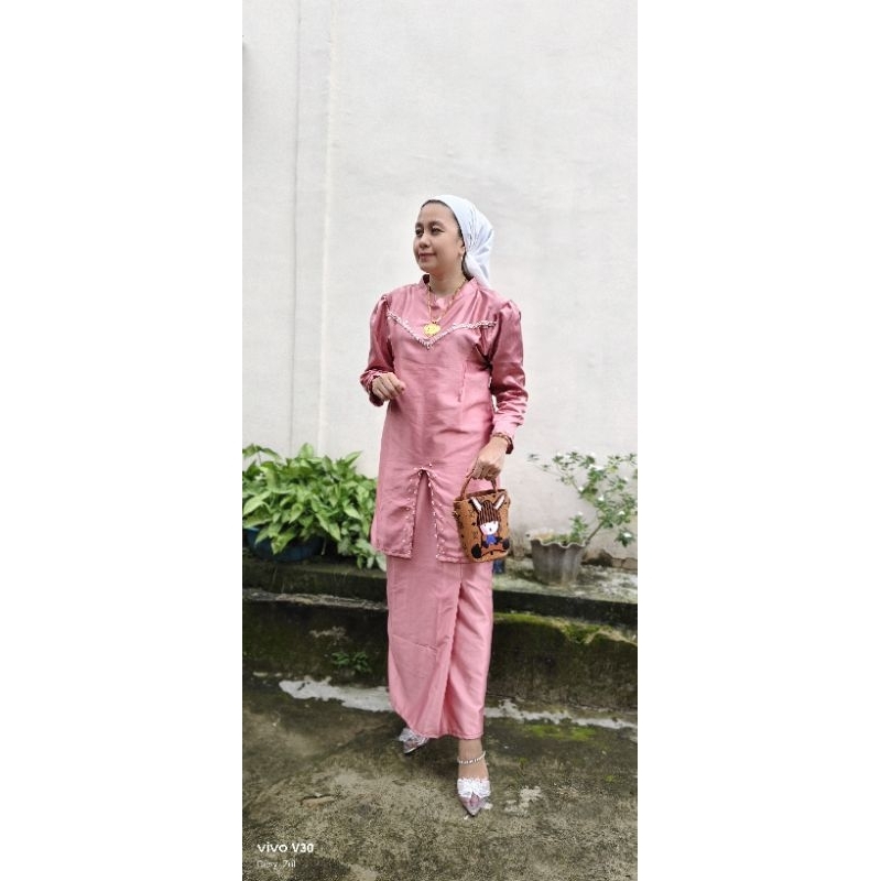 Set Melayu Kurung Wanita Viral/ One Set Melayu kekinian