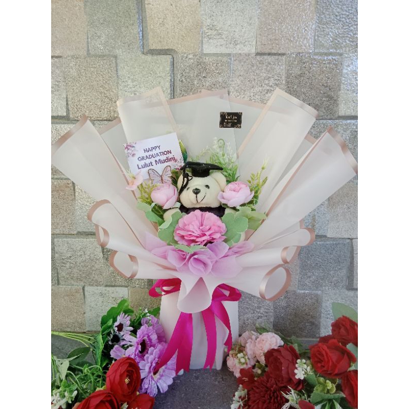 

buket boneka wisuda
