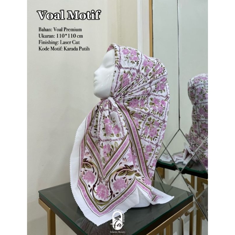 HIJAB SEGI EMPAT VOAL MOTIF BUNGA KARADA PUTIH PINK